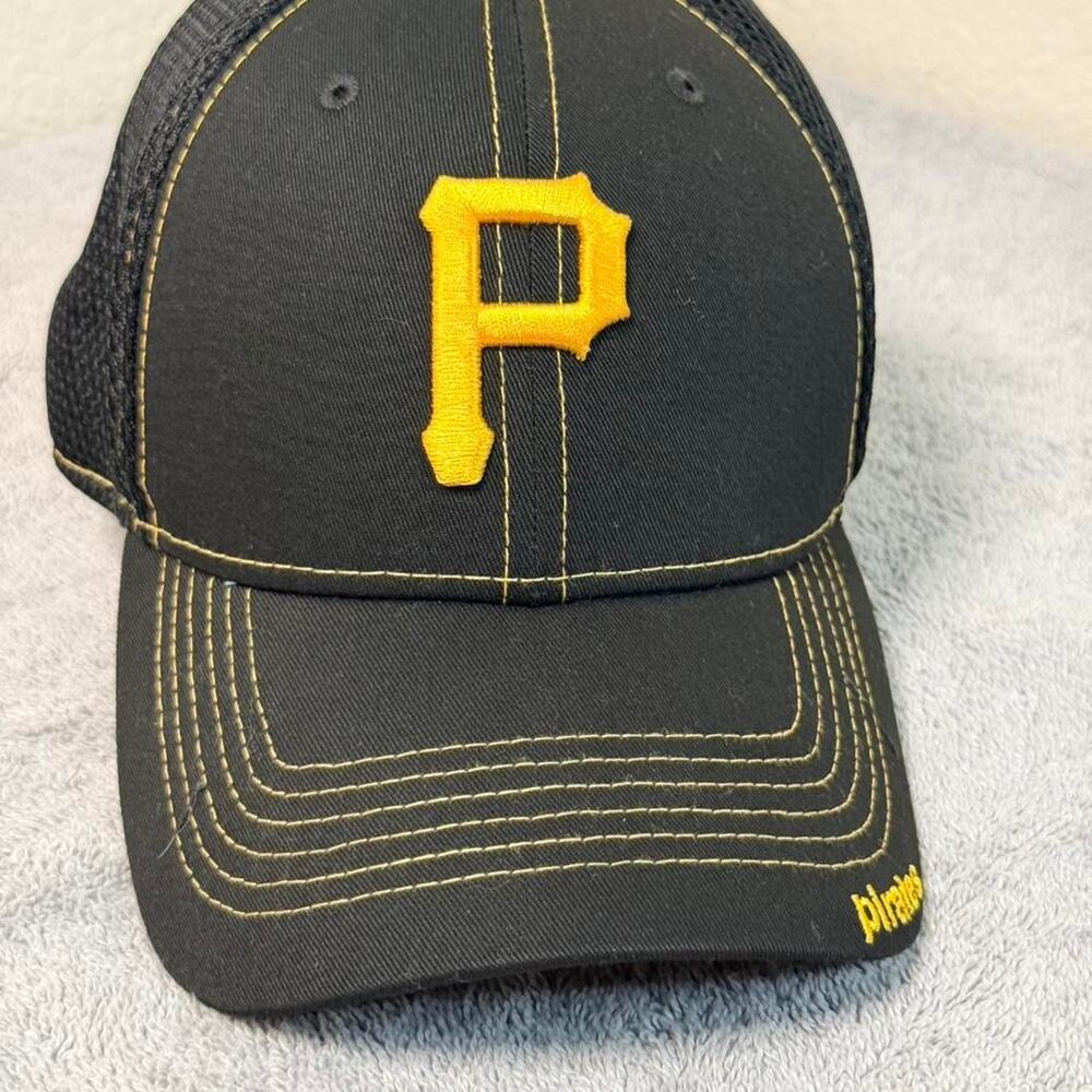 New Era Pittsburgh Pirates Neo 39THIRTY Hat M/L Black Yellow Stretch Fit MLB